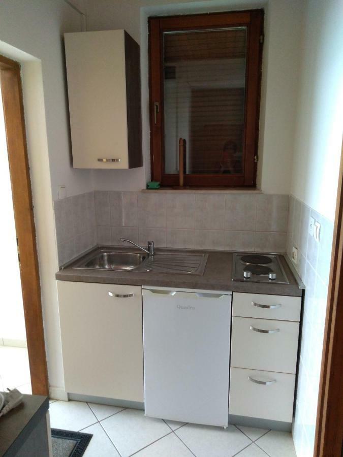 Apartman Larus 스타리그라드 파클레니차 외부 사진